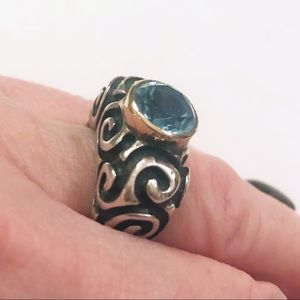 Size 7 14K gold and SS blue topaz Dian Malouf ring.
